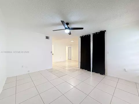 17600 NW 68th Ave #B2004, Hialeah, FL 33015 photo 17