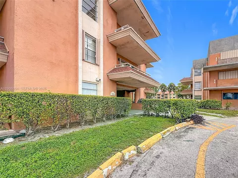17600 NW 68th Ave #B2004, Hialeah, FL 33015 photo 16