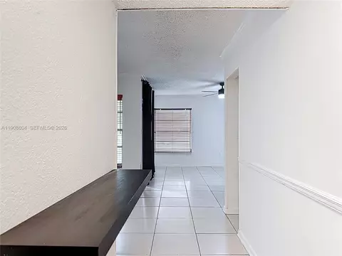 17600 NW 68th Ave #B2004, Hialeah, FL 33015 photo 11