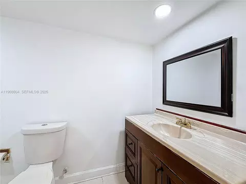 17600 NW 68th Ave #B2004, Hialeah, FL 33015 photo 9