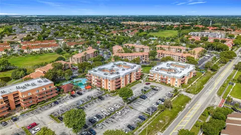 17600 NW 68th Ave #B2004, Hialeah, FL 33015 photo 21
