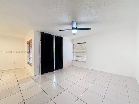 17600 NW 68th Ave #B2004, Hialeah, FL 33015 photo 10