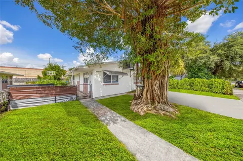 5709 Lincoln St, Hollywood, FL 33021