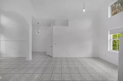 Living - 4863 NW 109th Path, Doral, FL 33178 photo 4 of 9