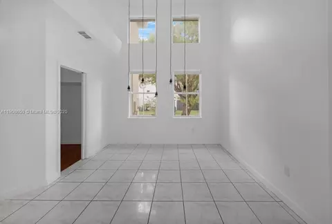 Living - 4863 NW 109th Path, Doral, FL 33178 photo 5 of 9