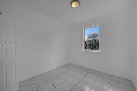 Bedroom - 4863 NW 109th Path, Doral, FL 33178 photo 7 of 8