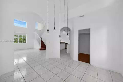 Living - 4863 NW 109th Path, Doral, FL 33178 photo 6 of 9