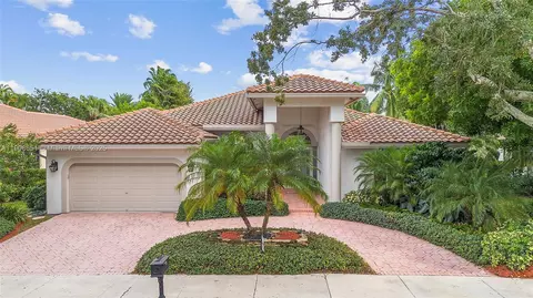 2734 Oakbrook Dr, Weston, FL 33332