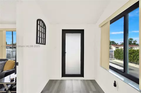 660 E 38th St, Hialeah, FL 33013 photo 8