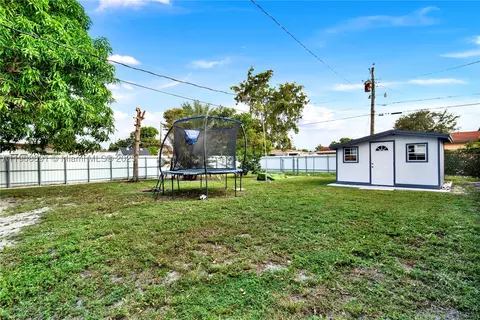 660 E 38th St, Hialeah, FL 33013 photo 29