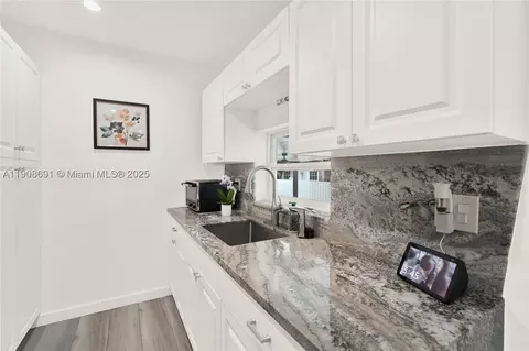 660 E 38th St, Hialeah, FL 33013 photo 13