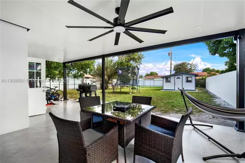 660 E 38th St, Hialeah, FL 33013 photo 25