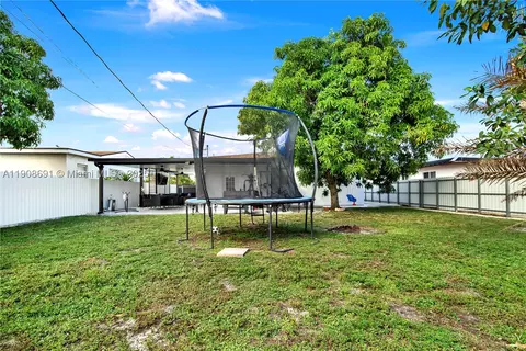 660 E 38th St, Hialeah, FL 33013 photo 30