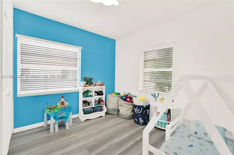 660 E 38th St, Hialeah, FL 33013 photo 20