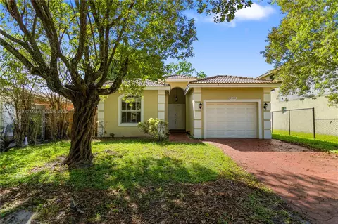 2588 NW 5th St, Pompano Beach, FL 33069
