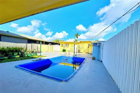 Exterior - 880 E 28th St, Hialeah, FL 33013 photo 7 of 9