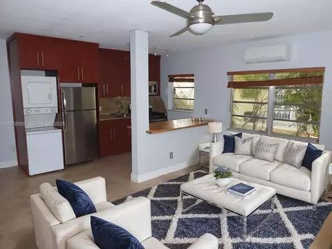 101 Collins Ave #2, Miami Beach, FL 33139