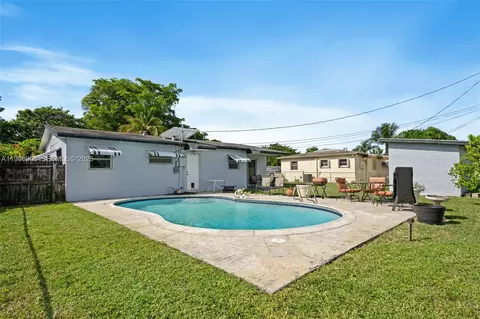 321 N 69th Ave, Hollywood, FL 33024
