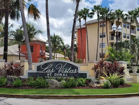 8290 Lake Dr #514, Doral, FL 33166