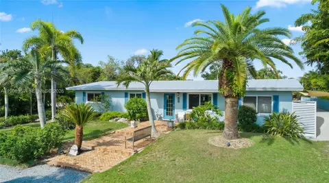 160 Ridge St, Tavernier, FL 33070
