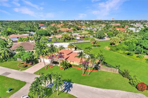 2350 NE 27th Ter, Pompano Beach, FL 33062