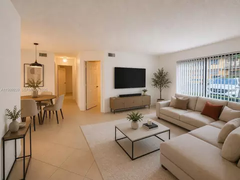 523 Trace Cir #105, Deerfield Beach, FL 33441