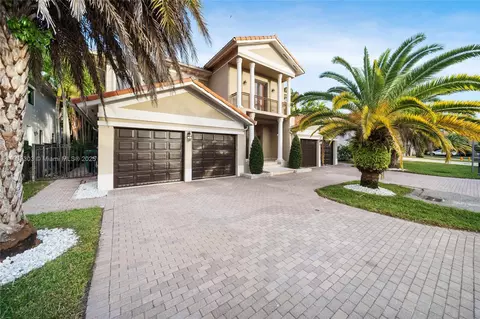 18713 SW 76th Ct, Cutler Bay, FL 33157