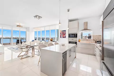 2020 N Bayshore Dr #2110, Miami, FL 33137