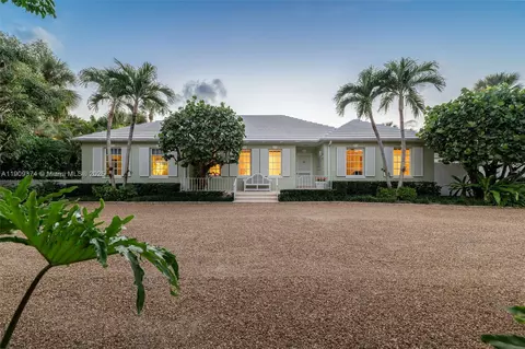 18 Gomez Rd, Jupiter Island, FL 33455