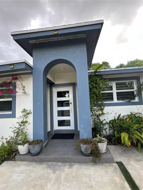 12685 NW Miami Ct, North Miami, FL 33168