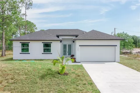 1104 E 11th St, Lehigh Acres, FL 33972