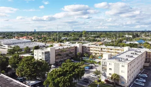 2145 Pierce St #205, Hollywood, FL 33020
