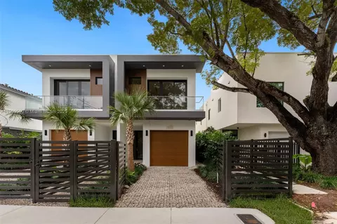 3069 Hibiscus St, Coconut Grove, FL 33133