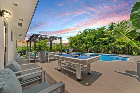 2585 SW 108th Ave, Miami, FL 33165