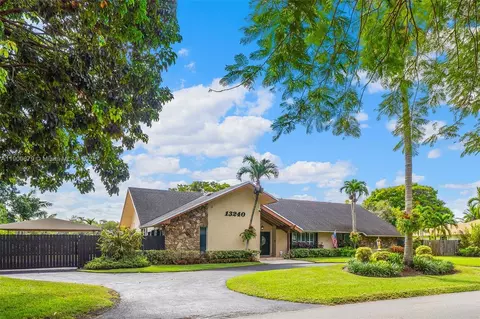 13240 N Calusa Club Dr, Miami, FL 33186