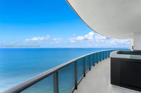 18555 Collins Ave #3205, Sunny Isles Beach, FL 33160