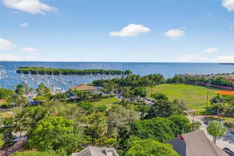 2889 Mcfarlane Rd #1001, Miami, FL 33133