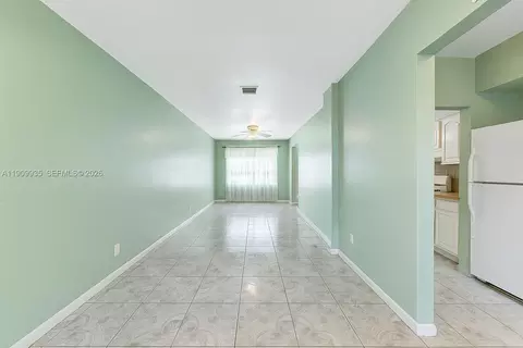 427 NW 84th Ter #427, Miami, FL 33150