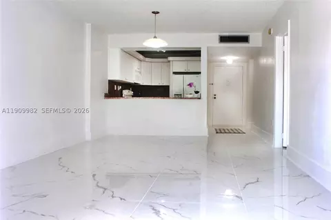 16465 NE 22nd Ave #116, North Miami Beach, FL 33160