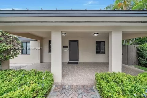 5181 SW 7th St, Miami, FL 33134