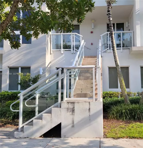 10280 NW 63rd Ter #203, Doral, FL 33178