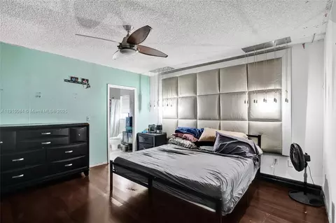 652 SE 8th St, Hialeah, FL 33010 photo 26