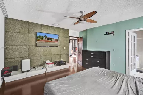 652 SE 8th St, Hialeah, FL 33010 photo 27