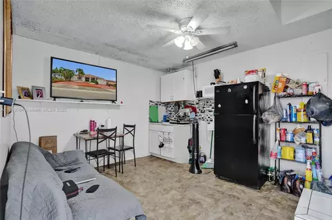 652 SE 8th St, Hialeah, FL 33010 photo 35