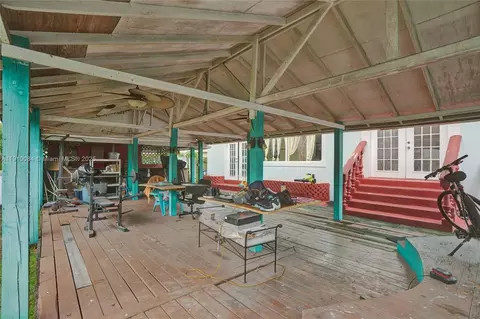 652 SE 8th St, Hialeah, FL 33010 photo 33