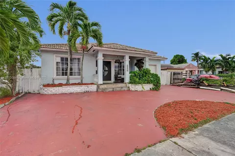 652 SE 8th St, Hialeah, FL 33010 photo 4