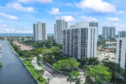 3640 Yacht Club Dr #1107, Aventura, FL 33180