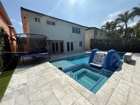 8771 NW 153rd Ter, Miami Lakes, FL 33018