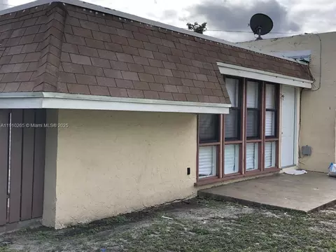 1312 NW 8th Ave, Fort Lauderdale, FL 33311