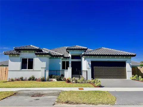 9341 SW 174th St, Palmetto Bay, FL 33157